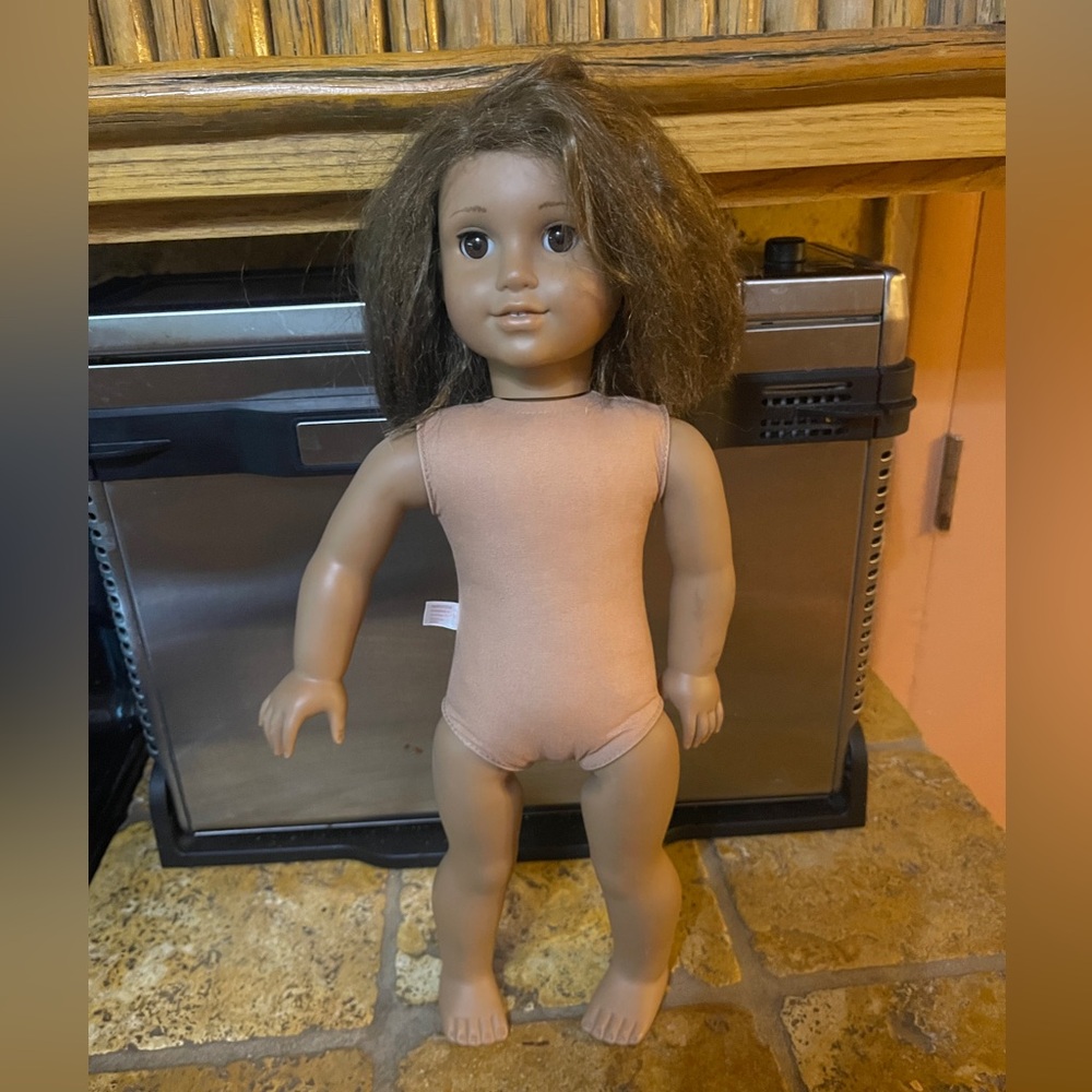 Pleasant Company medium color skin with brown eyes American Girl doll
